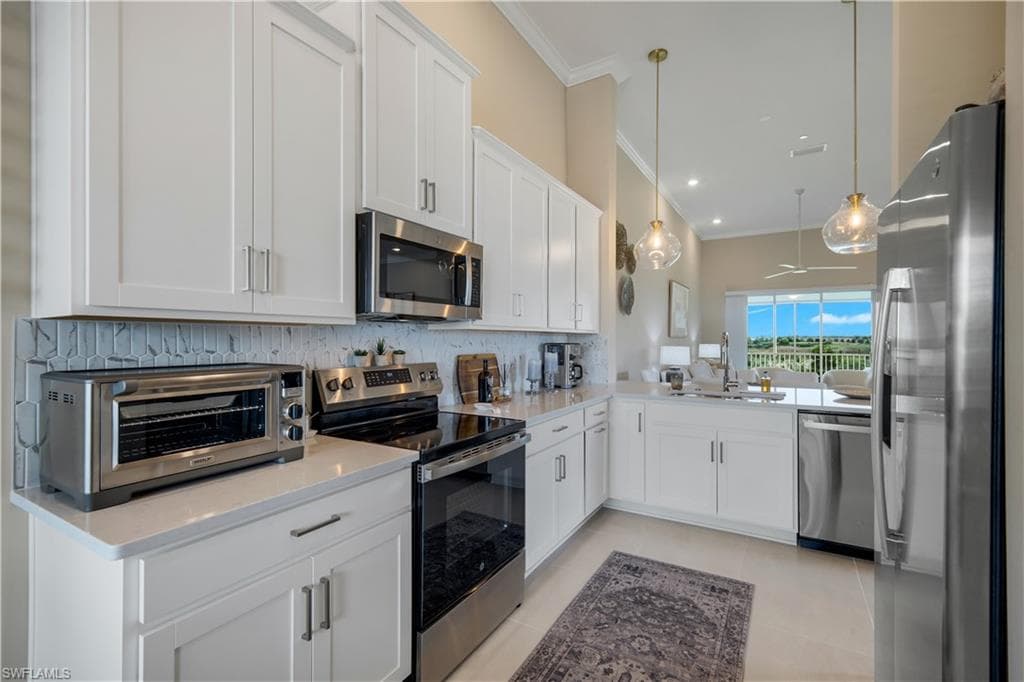 11811 Venetian Lagoon DR 204-13