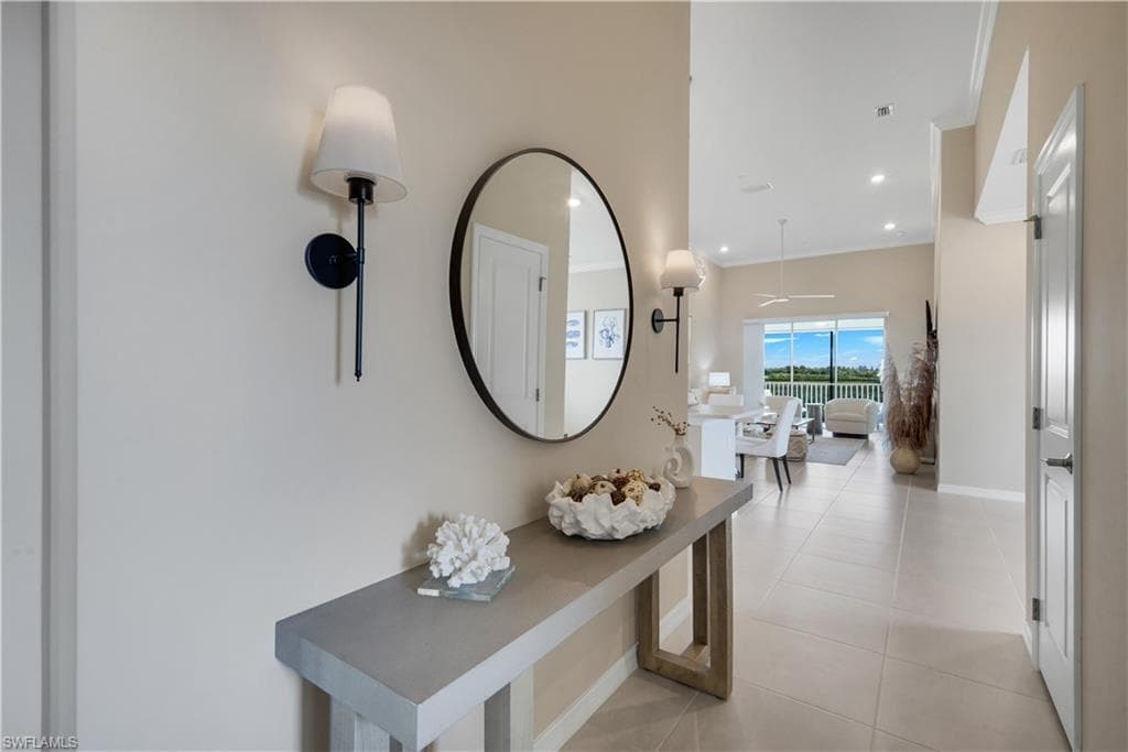 11811 Venetian Lagoon DR 204-4