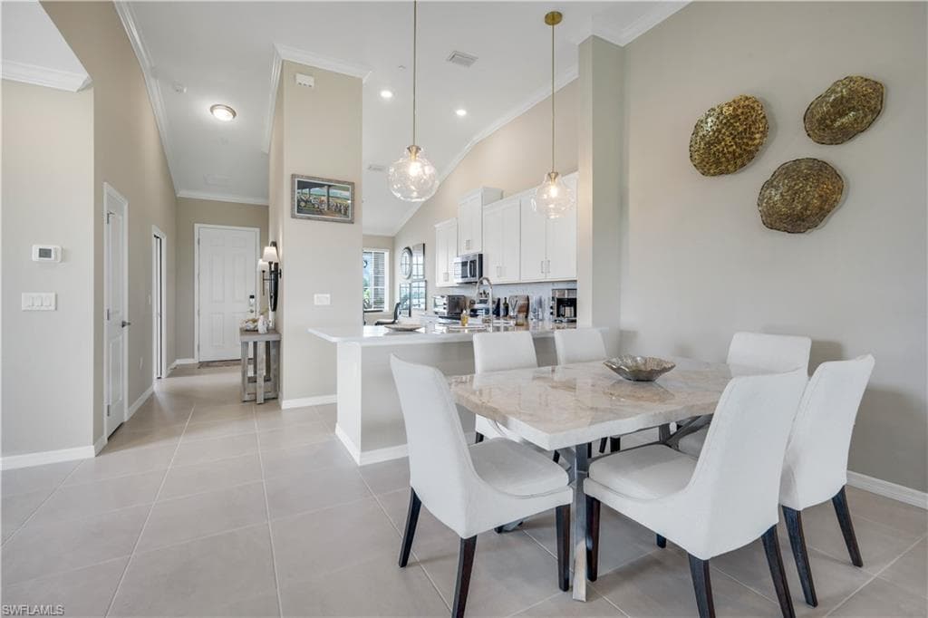 11811 Venetian Lagoon DR 204-19