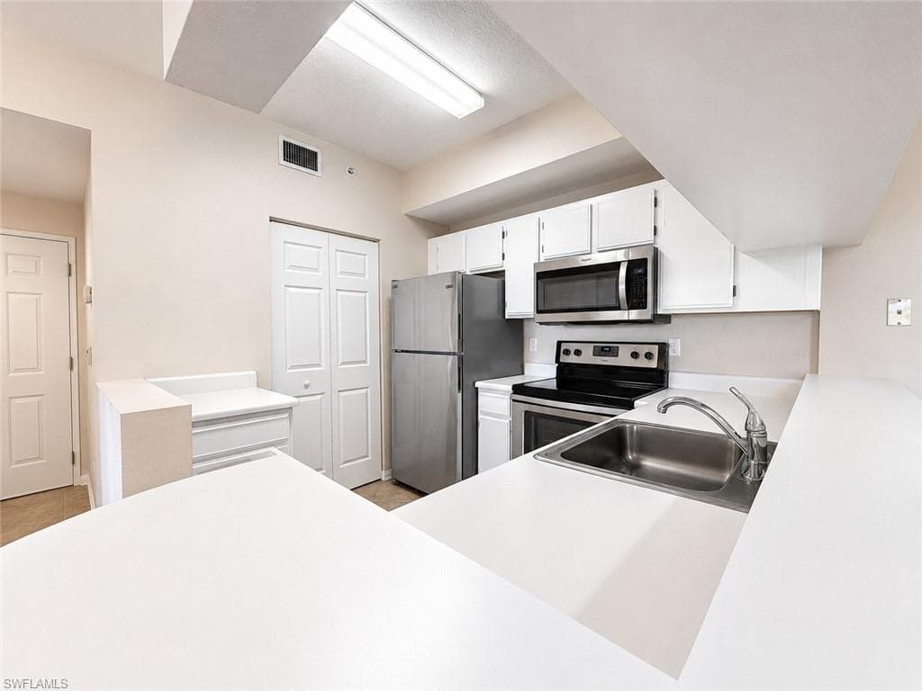 6490 Aragon WAY 303-5