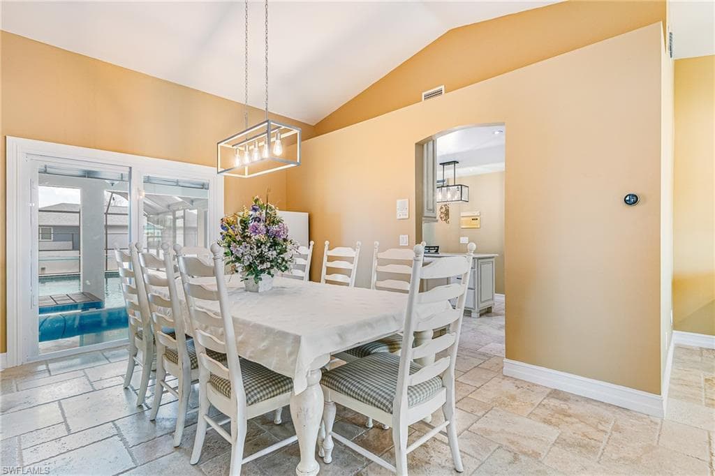 401 Candlewick CIR E-6