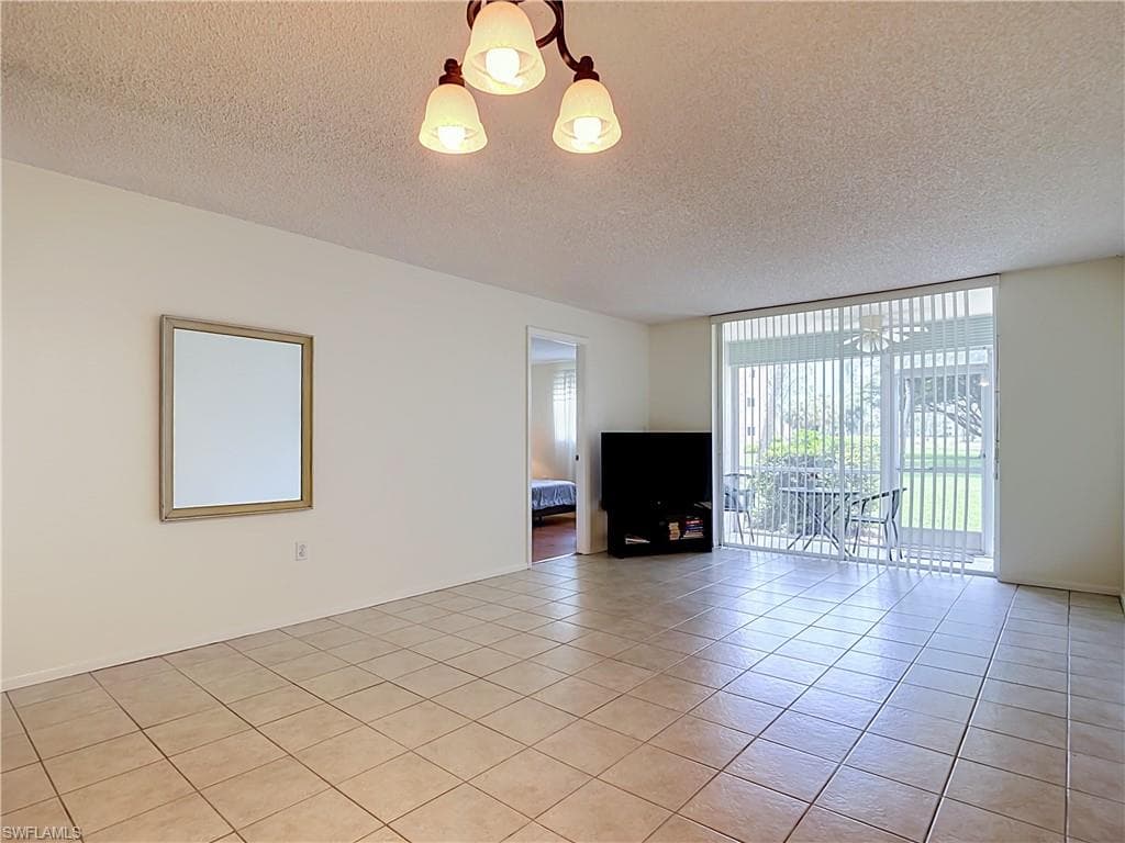 100 Forest Lakes BLVD 109-13