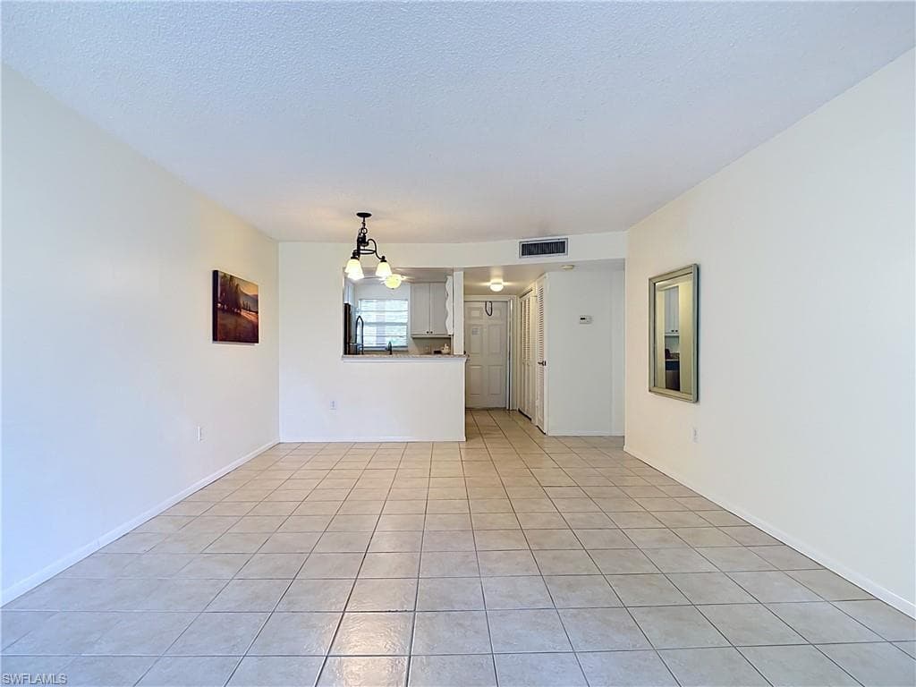 100 Forest Lakes BLVD 109-17