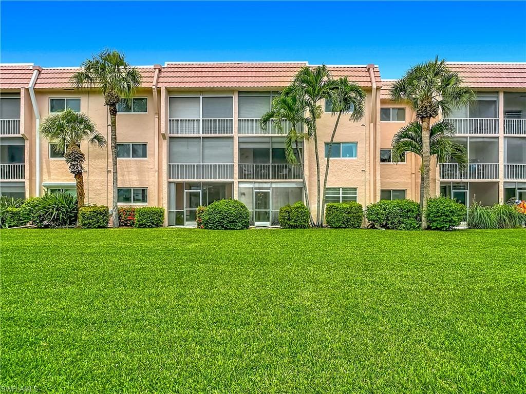 100 Forest Lakes BLVD 109-32