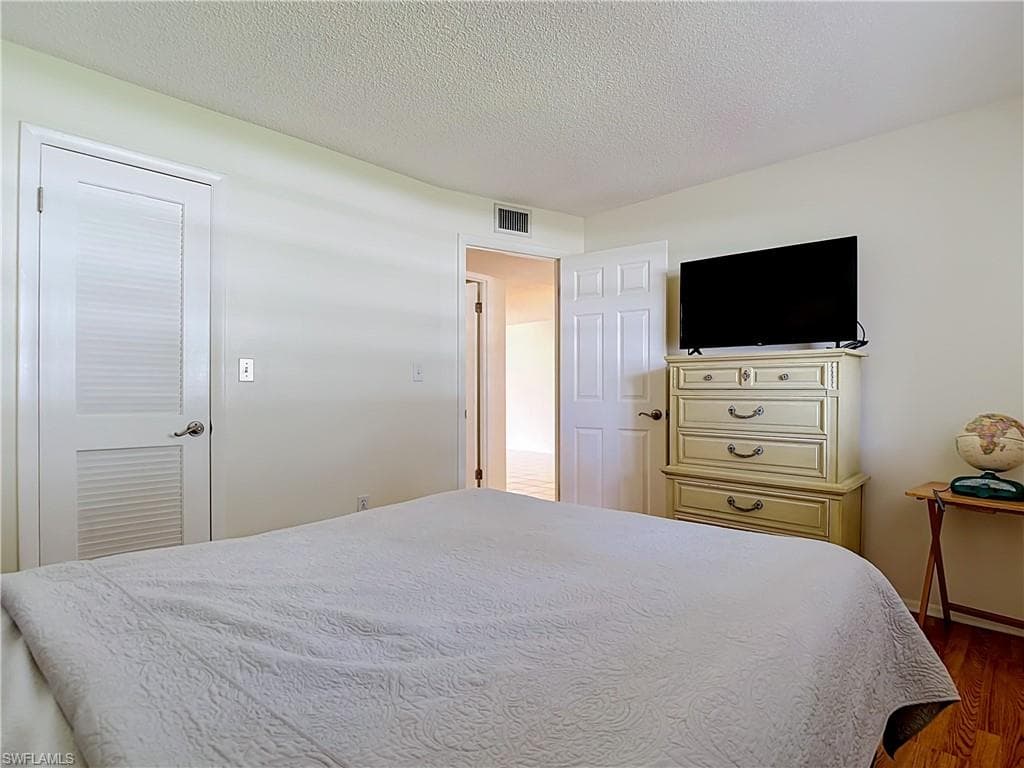 100 Forest Lakes BLVD 109-20