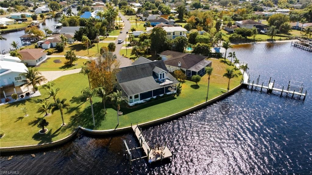 1943 Bahama AVE-1