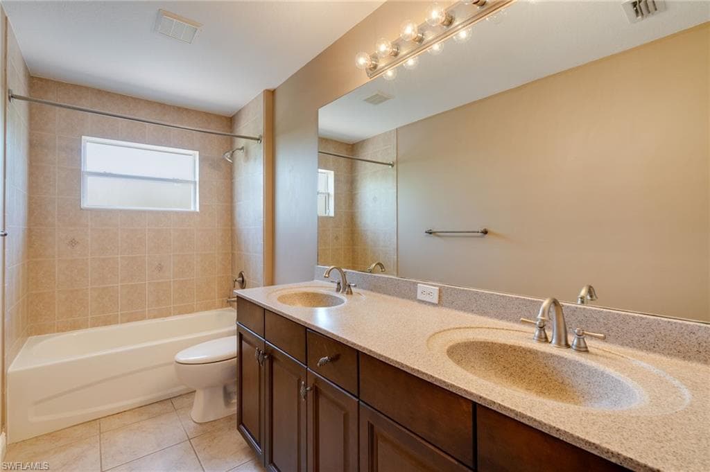 20886 Torre Del Lago ST-10
