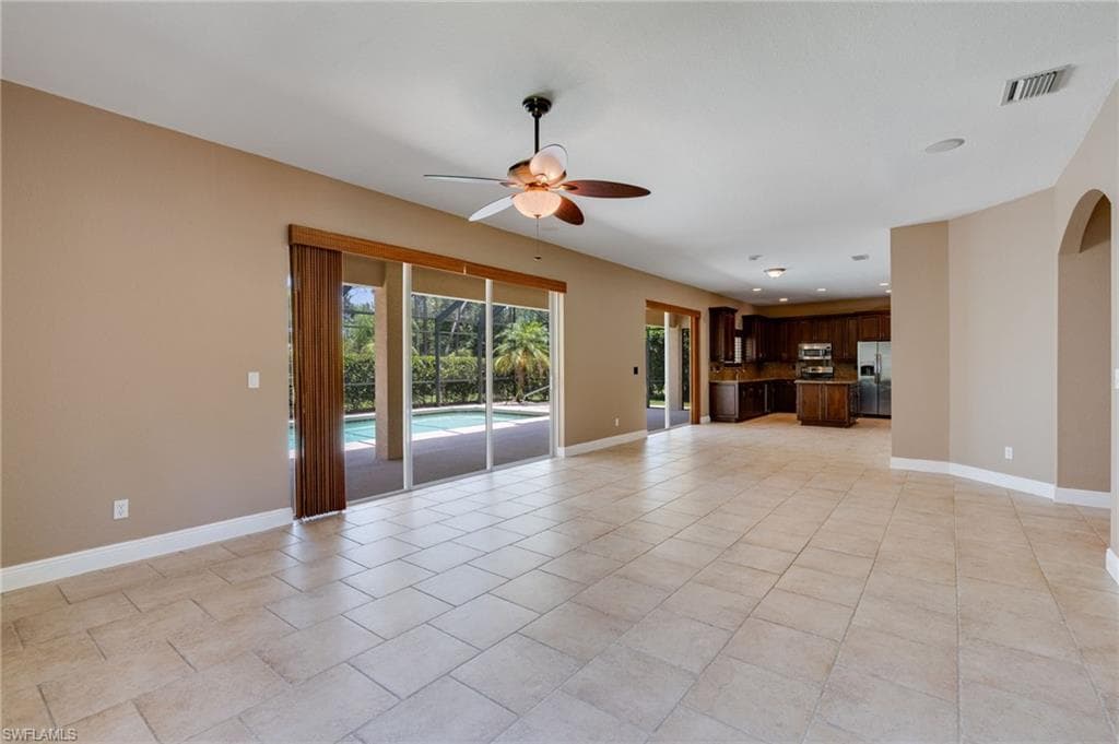 20886 Torre Del Lago ST-7