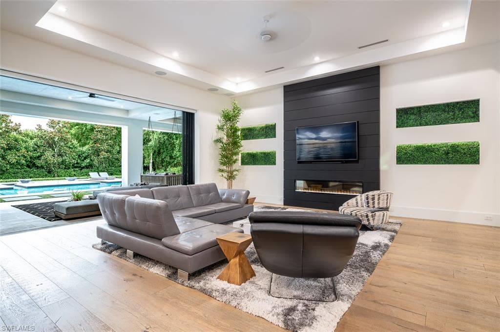 728 CARICA RD-6