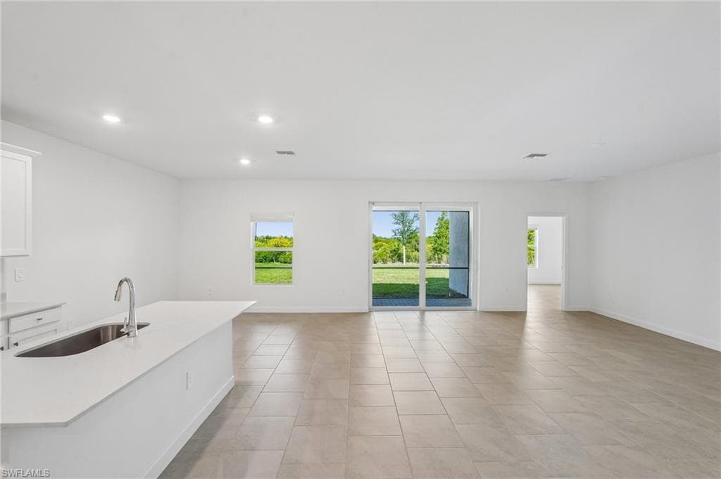 13296 Grassmere CT-9