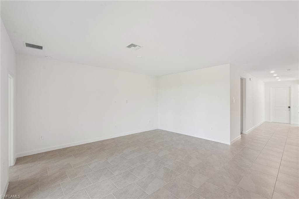 13296 Grassmere CT-8