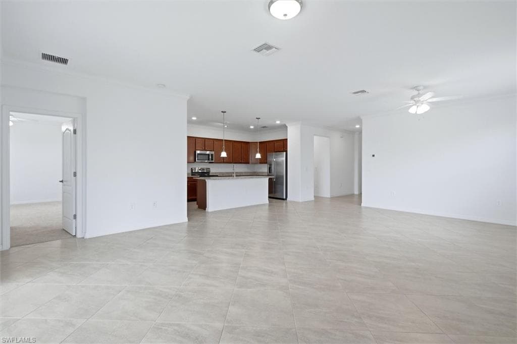 14467 Cantabria DR-11