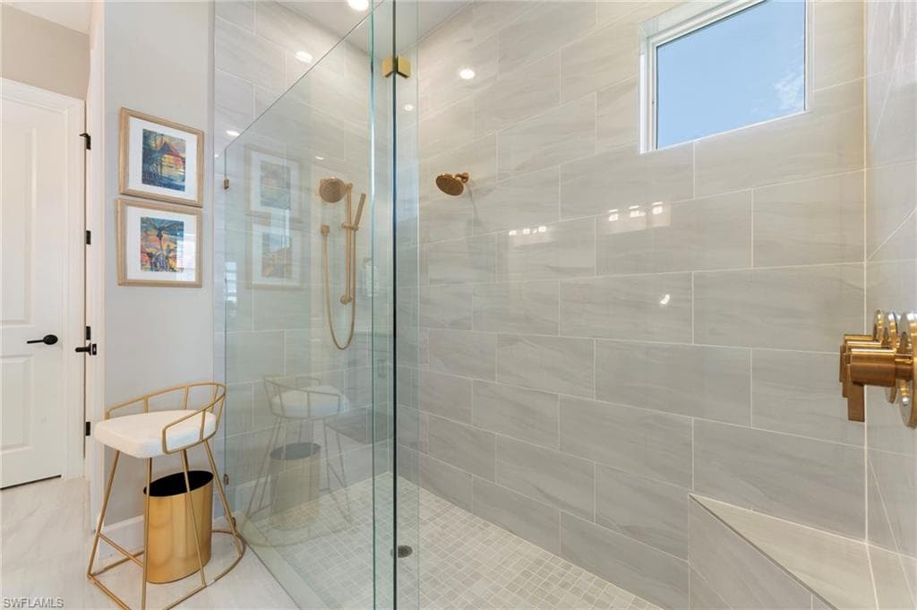 15710 Triesta LN-20