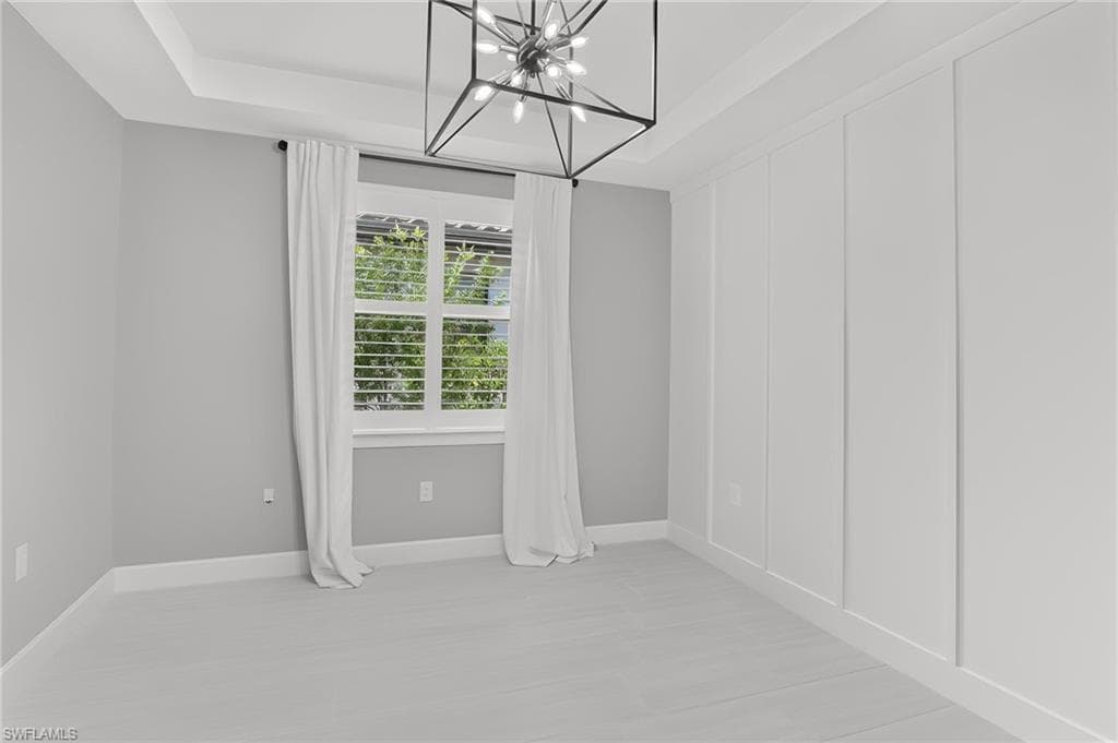 17624 Kinzie LN-11