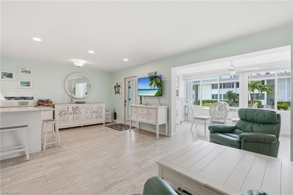 1065 Gulf Shore BLVD N 108-2