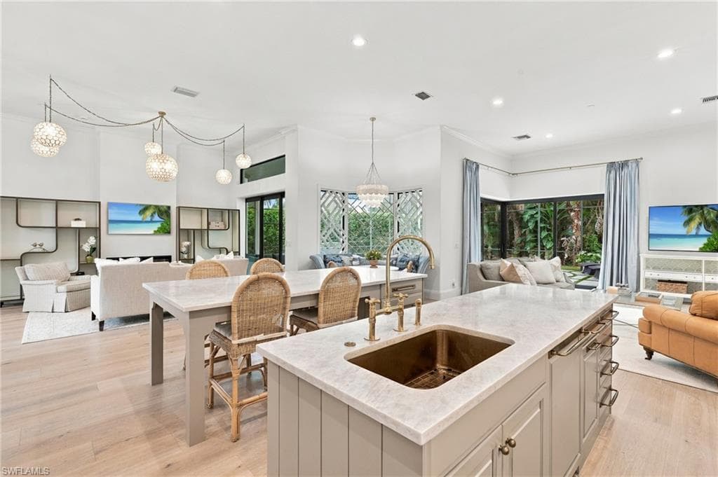 9833 Clear Lake CIR-6
