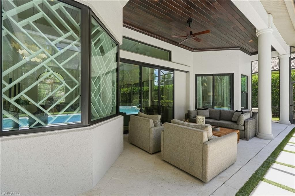 9833 Clear Lake CIR-33