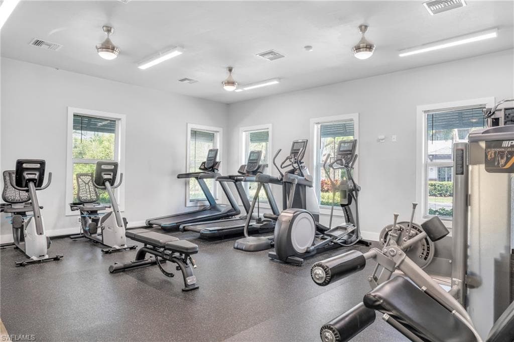 9833 Clear Lake CIR-41