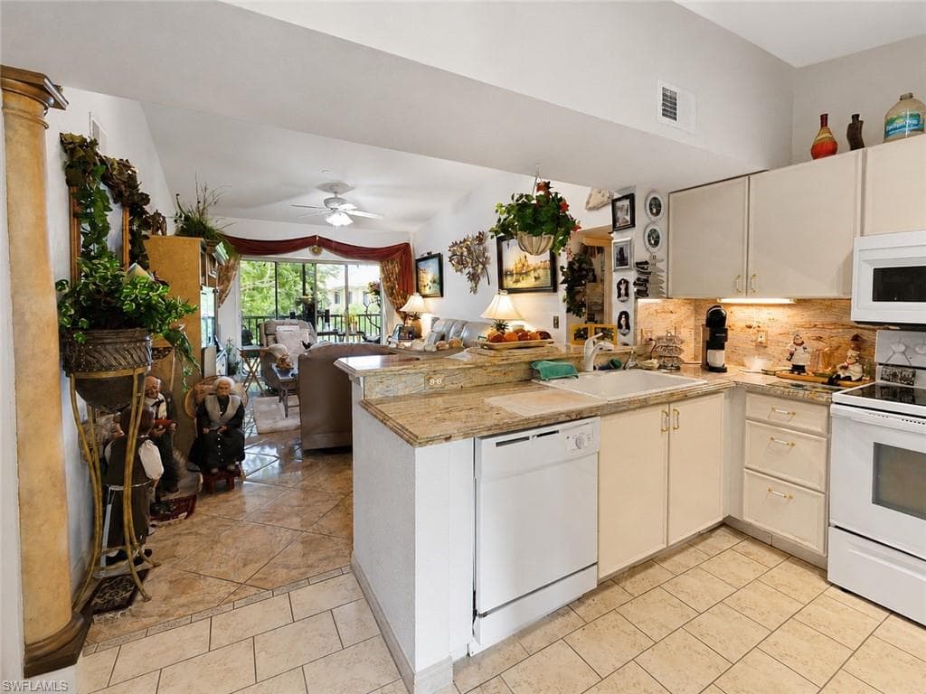 8294 Key Royal CIR 1631-2