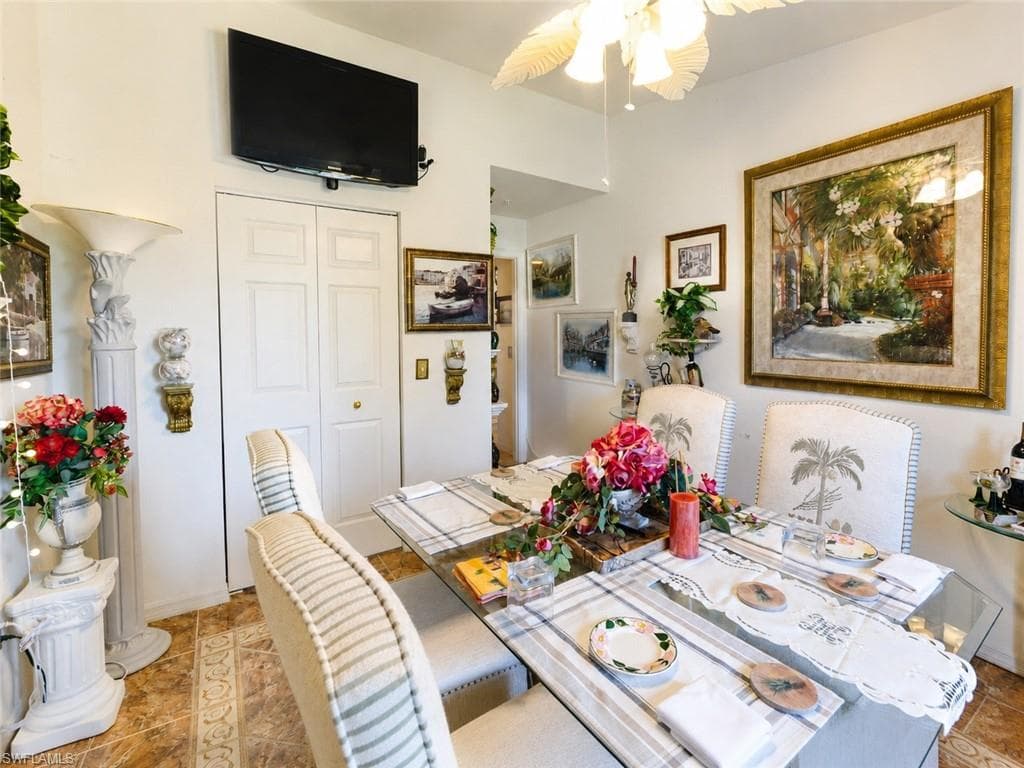 8294 Key Royal CIR 1631-9