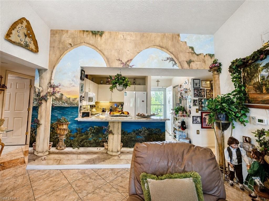 8294 Key Royal CIR 1631-14
