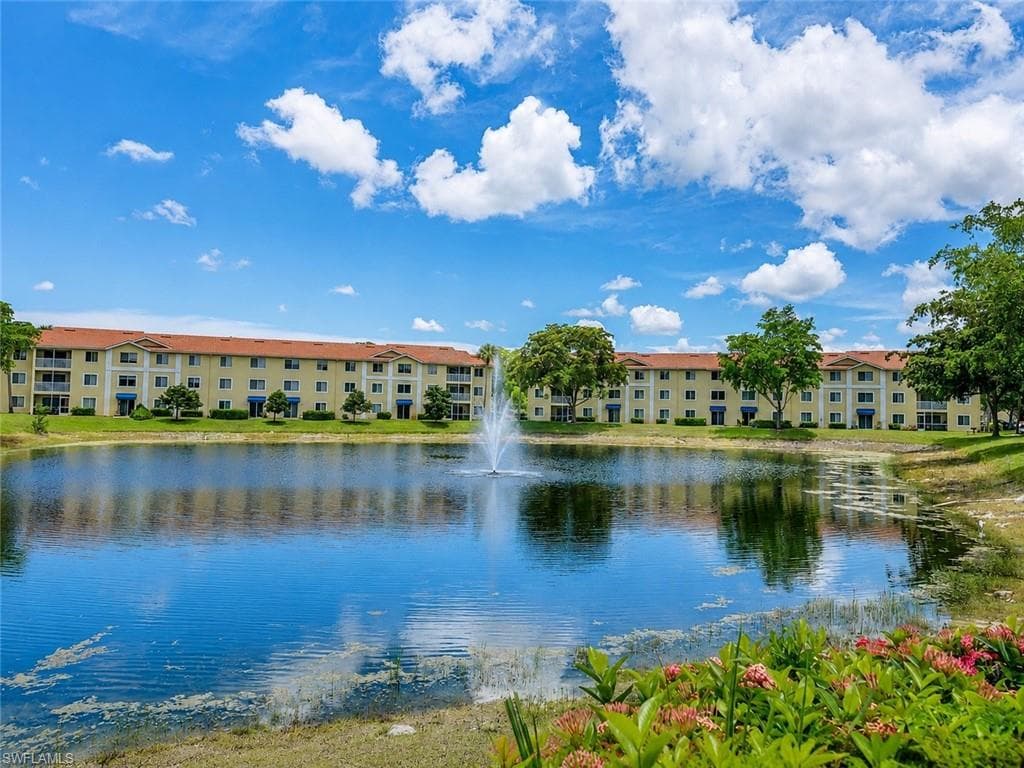8294 Key Royal CIR 1631-41