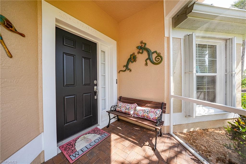 2457 Anguilla DR-28