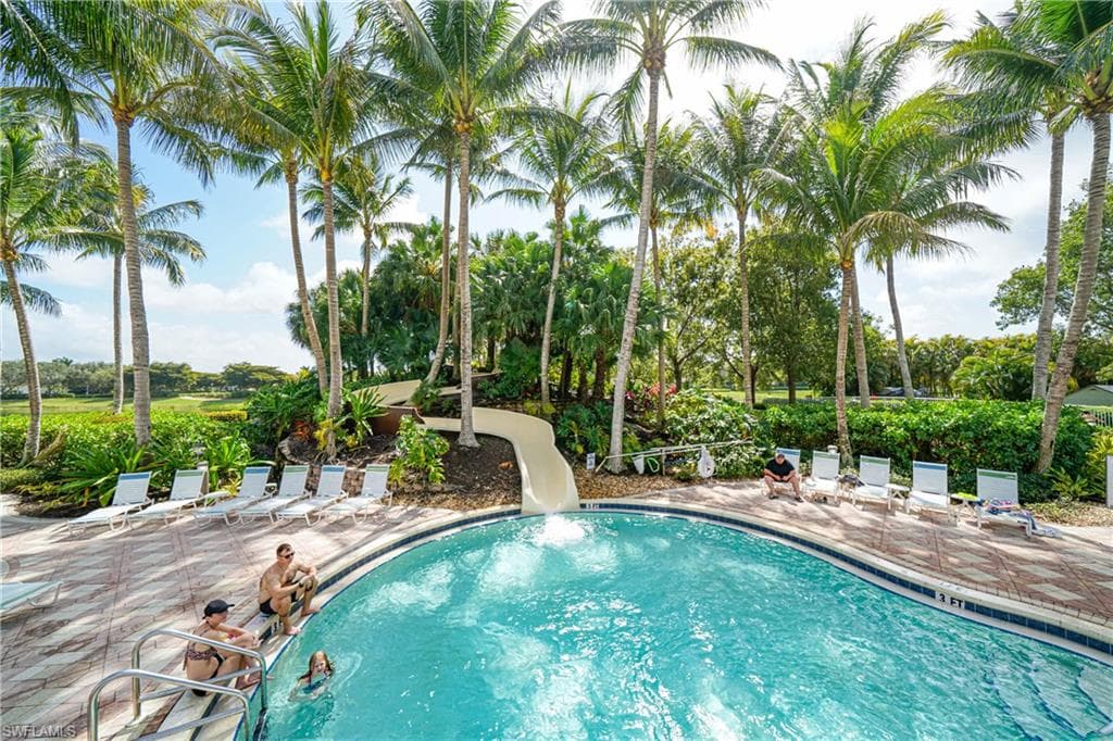 2457 Anguilla DR-44