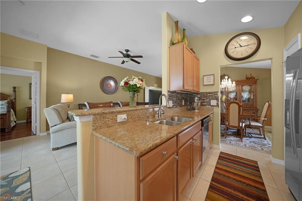 2457 Anguilla DR-4