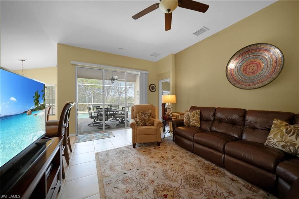 2457 Anguilla DR-8