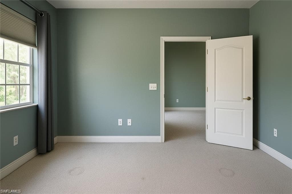 700 Luisa LN 2-17