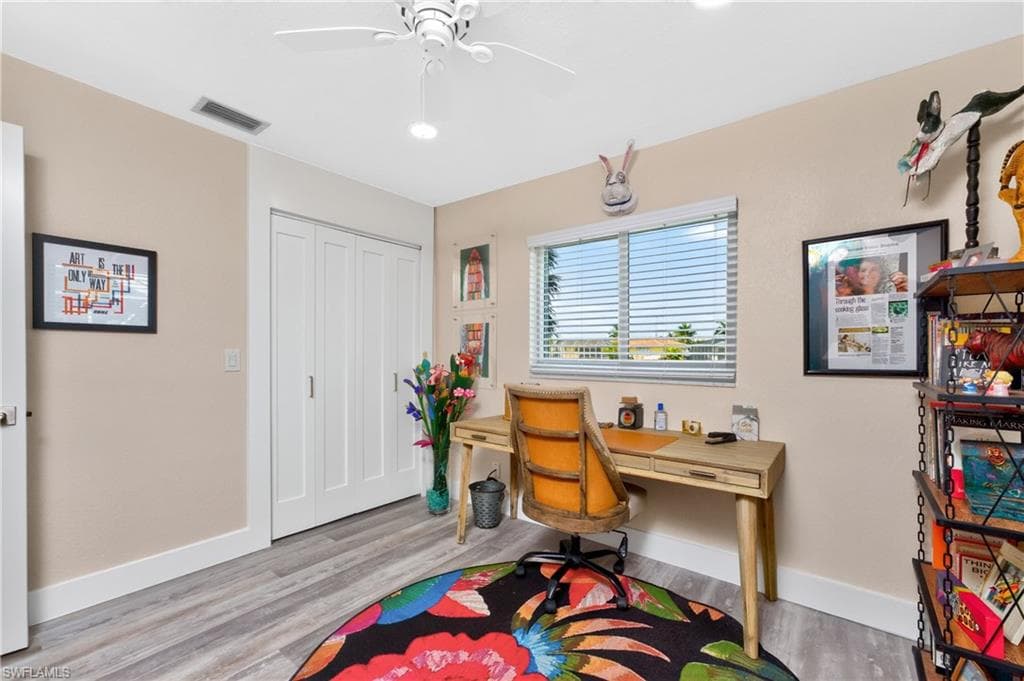321 Capri Isles CT-20