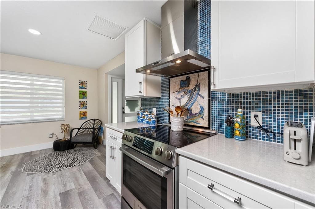 321 Capri Isles CT-15