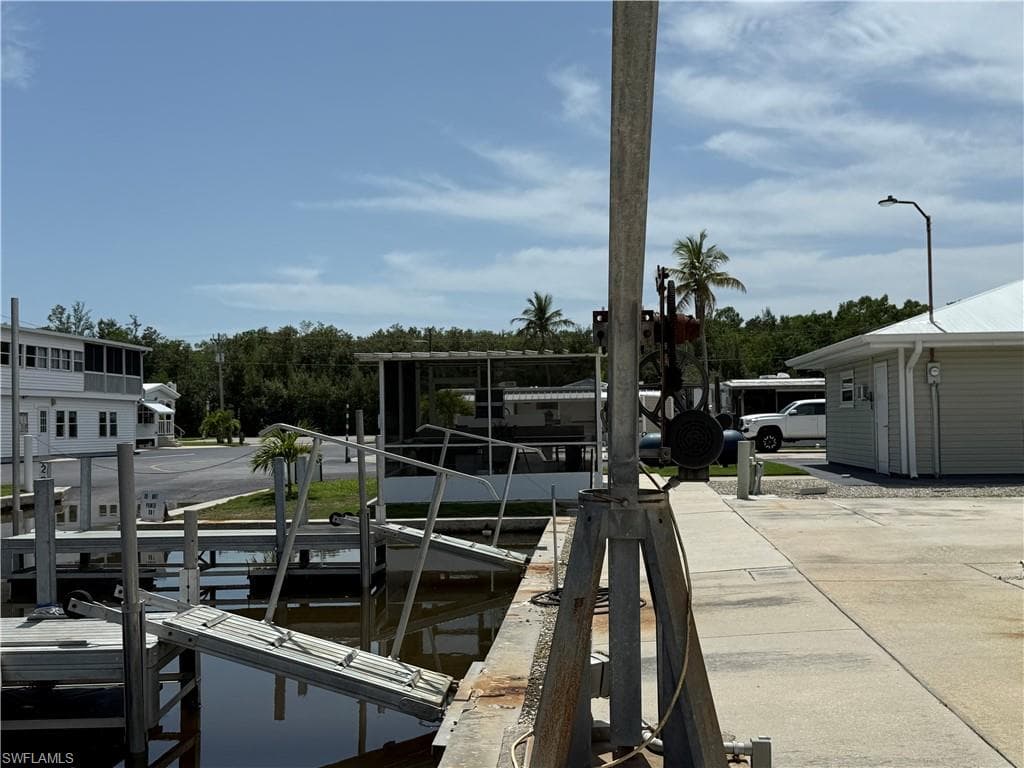 675 Copeland AVE S-11