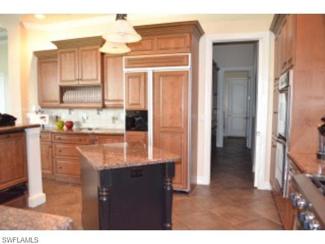 18301 Verona Lago DR-9