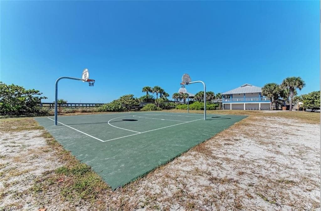201 Baytree DR-13
