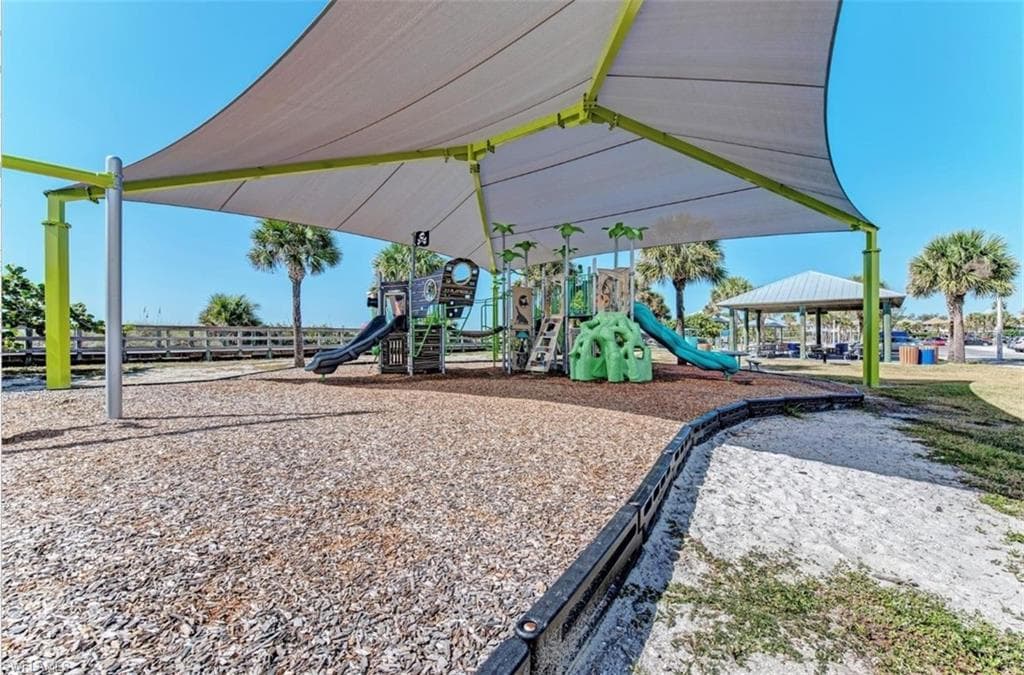 201 Baytree DR-11