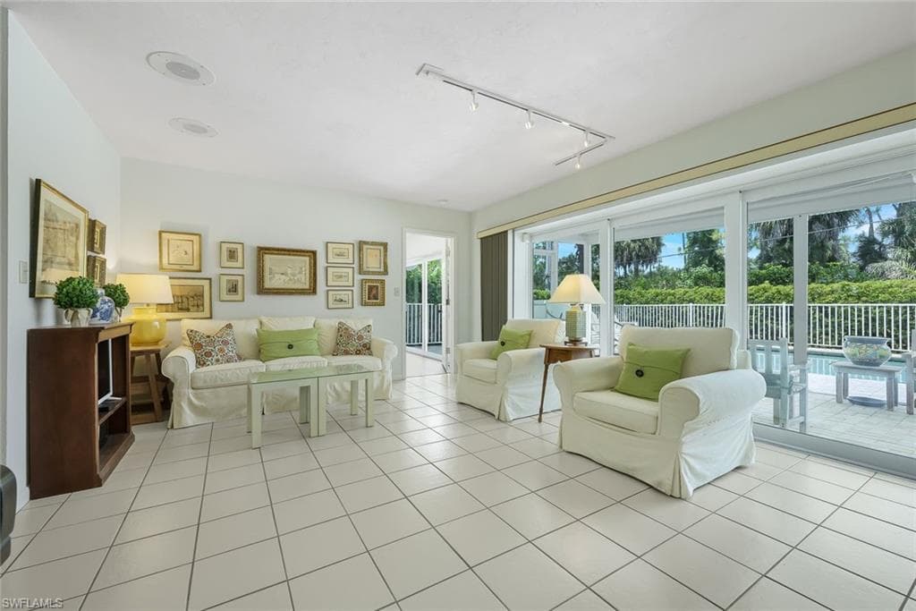 1839 Imperial Golf Co BLVD-7