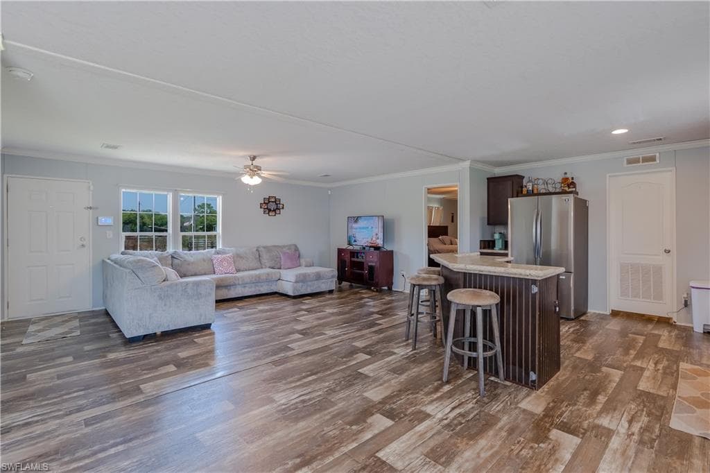 585 Lindero ST-13