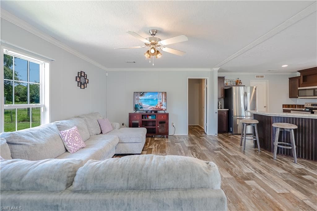 585 Lindero ST-7