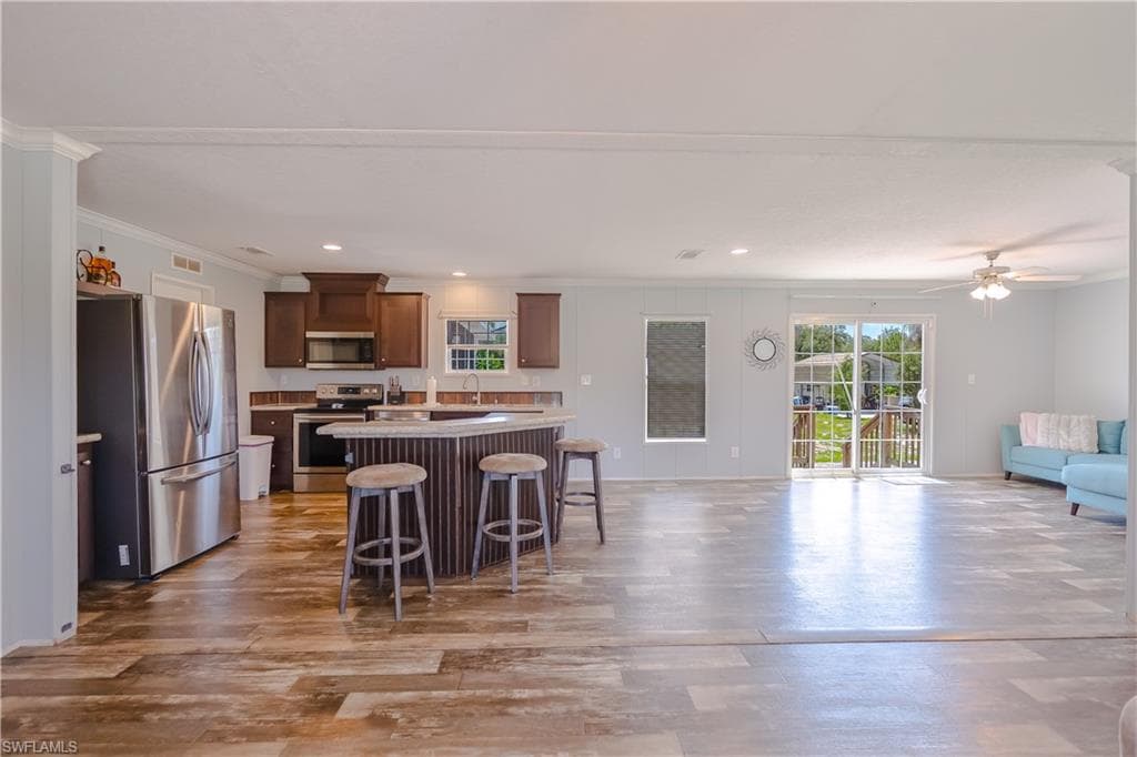 585 Lindero ST-8