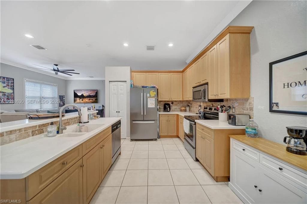 1531 SW 194TH TER-9