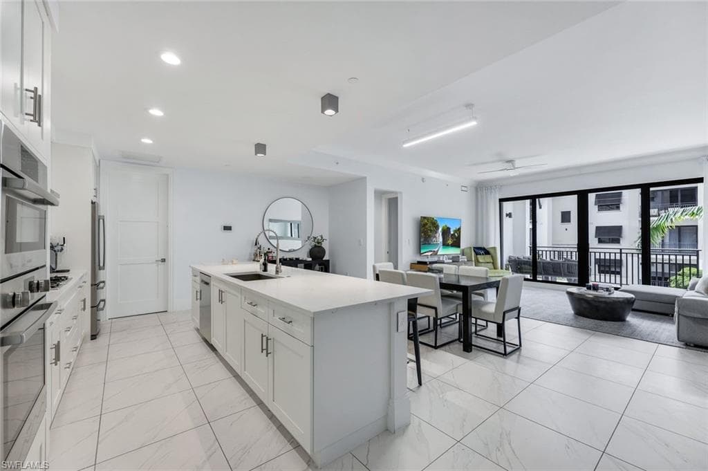 1135 3rd AVE S 303-6