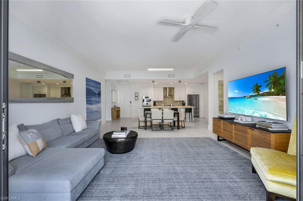 1135 3rd AVE S 303-5