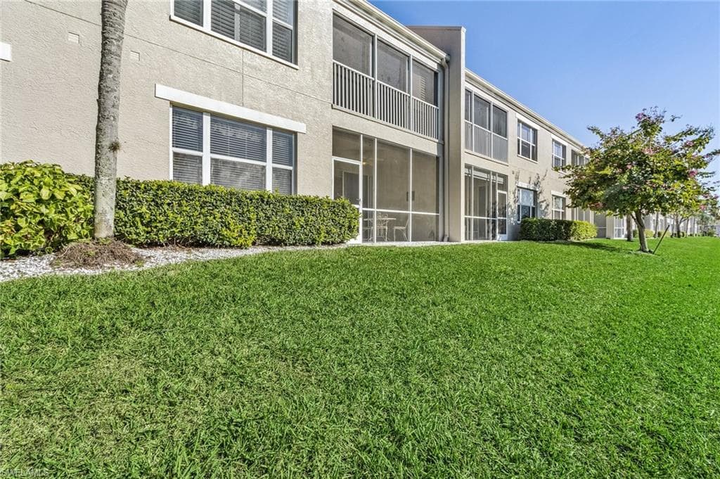 5693 Heron LN 503-22