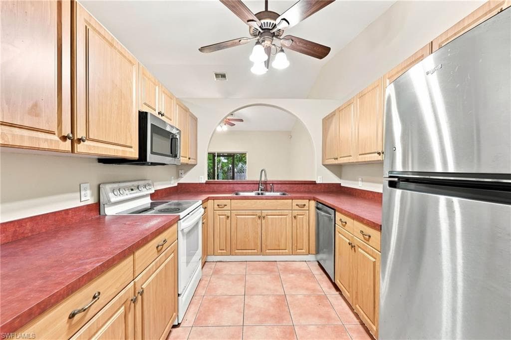 4436/4438 Pine Lake RD-7