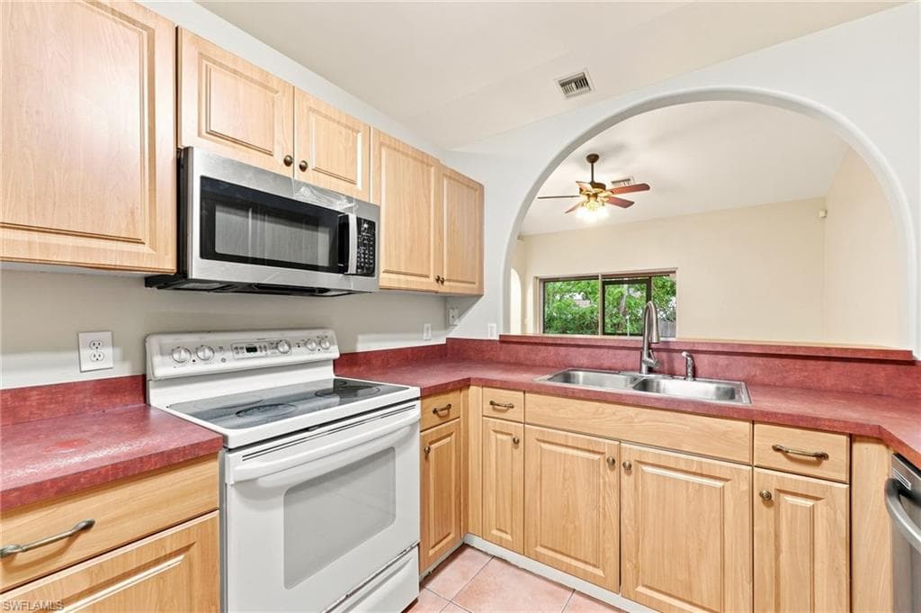 4436/4438 Pine Lake RD-8