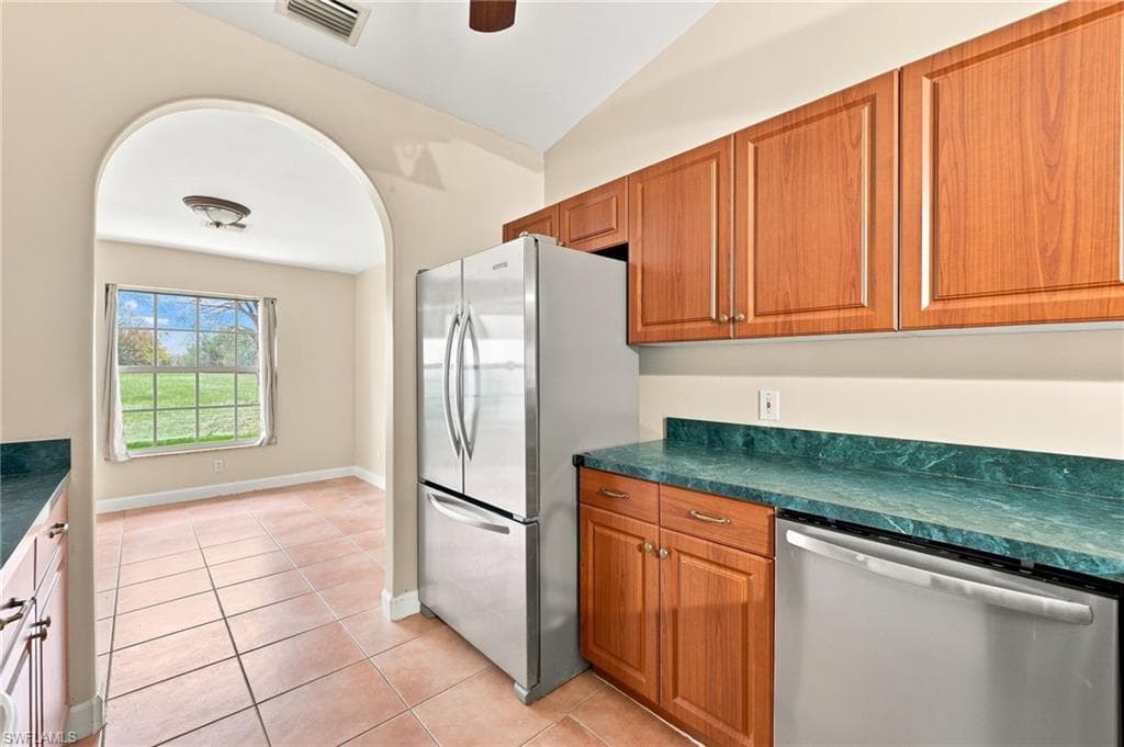 4436/4438 Pine Lake RD-21