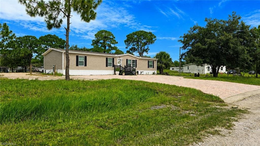 220 Kennel ST-1