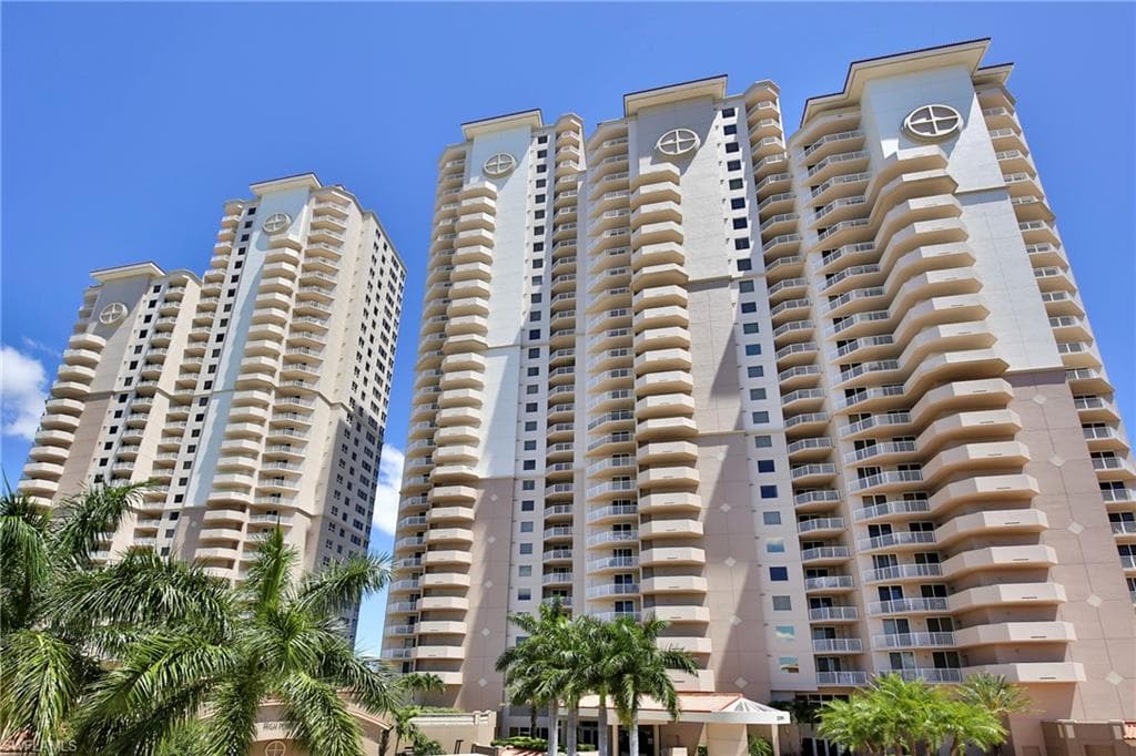 2090 W First ST 1009-26